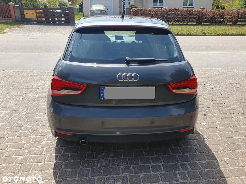 Audi A1 Sportback 1.6 TDI S tronic sport - 9