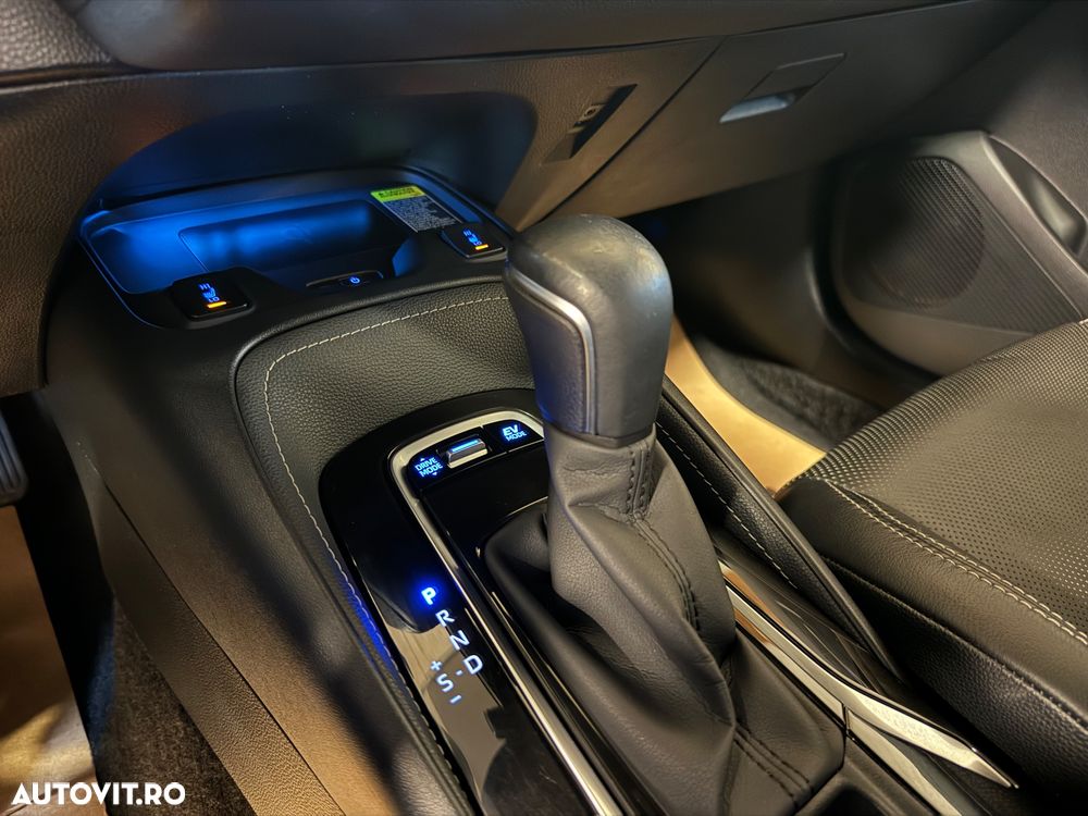 Toyota Corolla 2.0 Hybrid GR Sport - 27