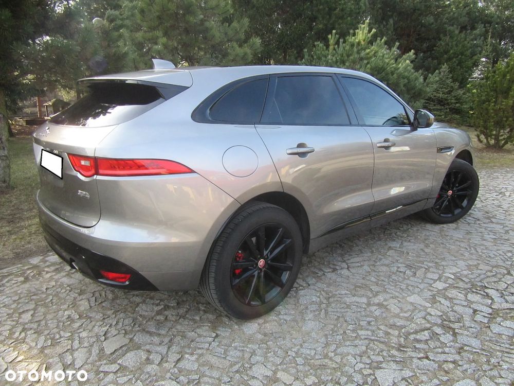 Jaguar F-Pace 30t AWD Prestige - 8