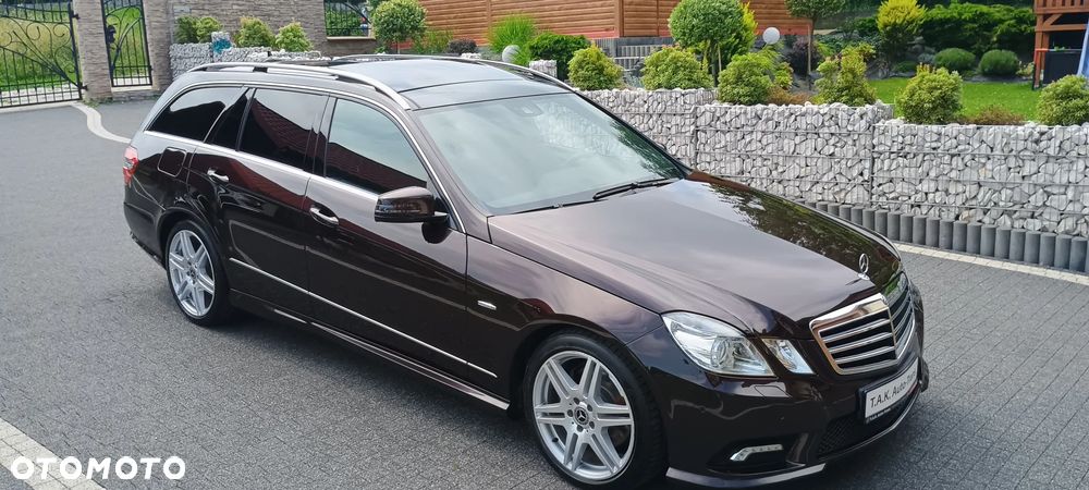 Mercedes-Benz Klasa E 300 CDI DPF BlueEFFICIENCY 7G-TRONIC Avantgarde - 4