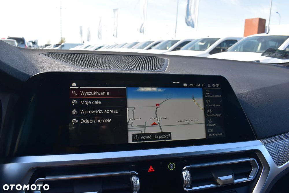 BMW Seria 3 320d xDrive MHEV M Sport sport - 35