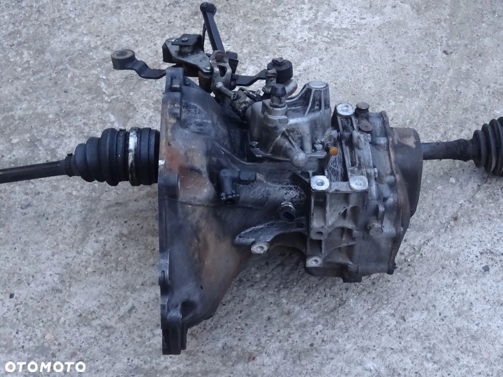 F17 W374 SKRZYNIA BIEGÓW OPEL ASTRA H MERIVA ZAFIRA VECTRA C - 1