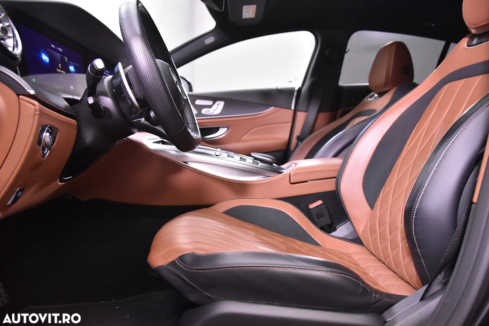 Mercedes-Benz AMG GT 53 4MATIC+ MHEV - 26