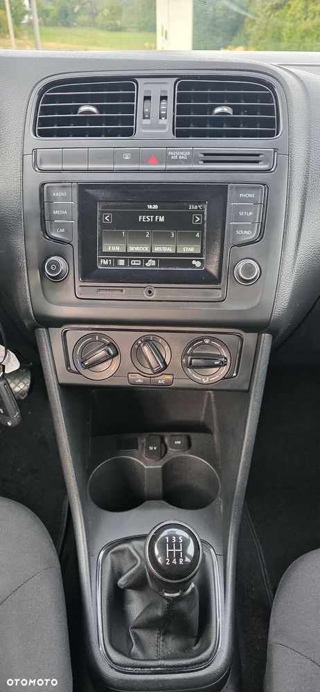 Volkswagen Polo 1.0 Comfortline - 18