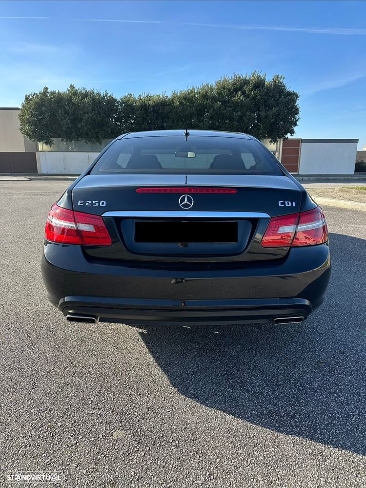 Mercedes-Benz E 250 CDi Avantgarde BlueEfficiency Auto - 4