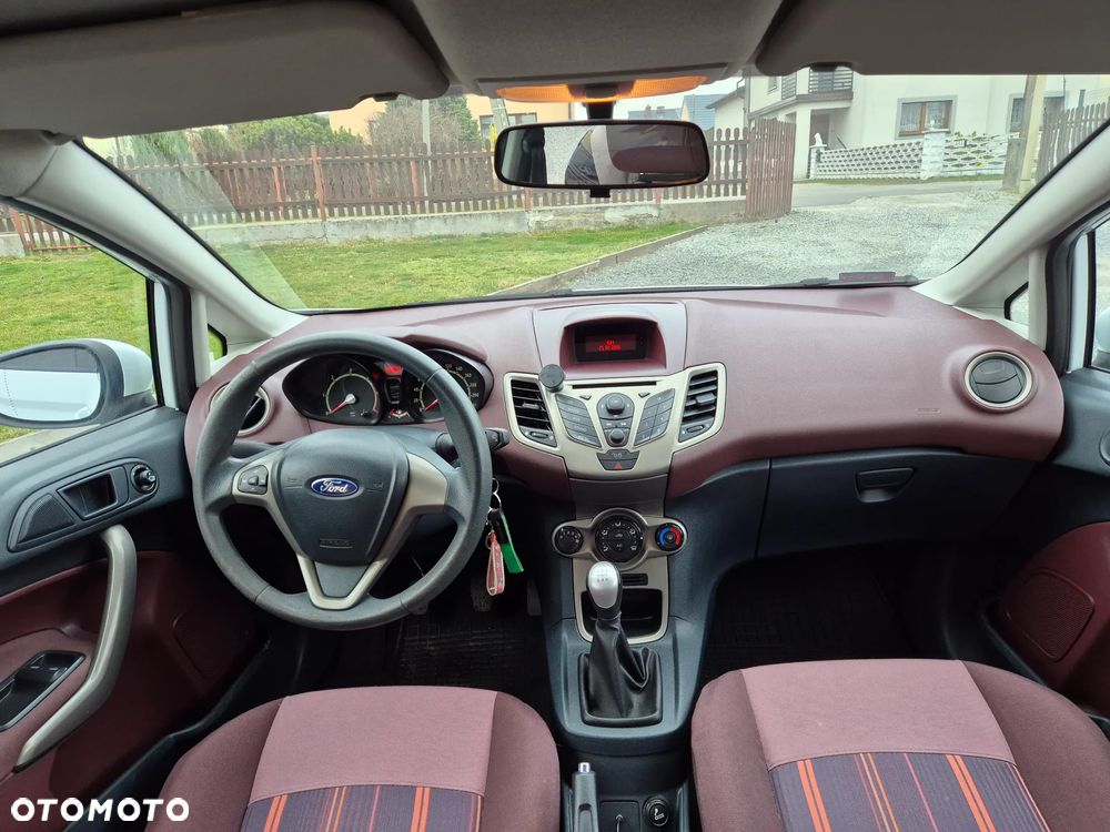 Ford Fiesta - 4