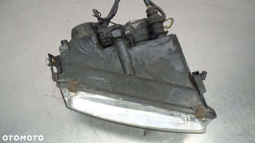 LAMPA LEWA PRZEDNIA VOLKSWAGEN PASSAT B5 - 6