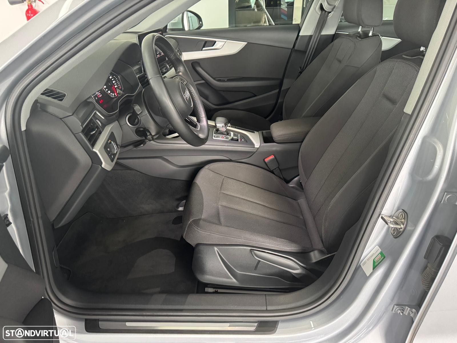 Audi A4 Avant 35 TDI S tronic - 16