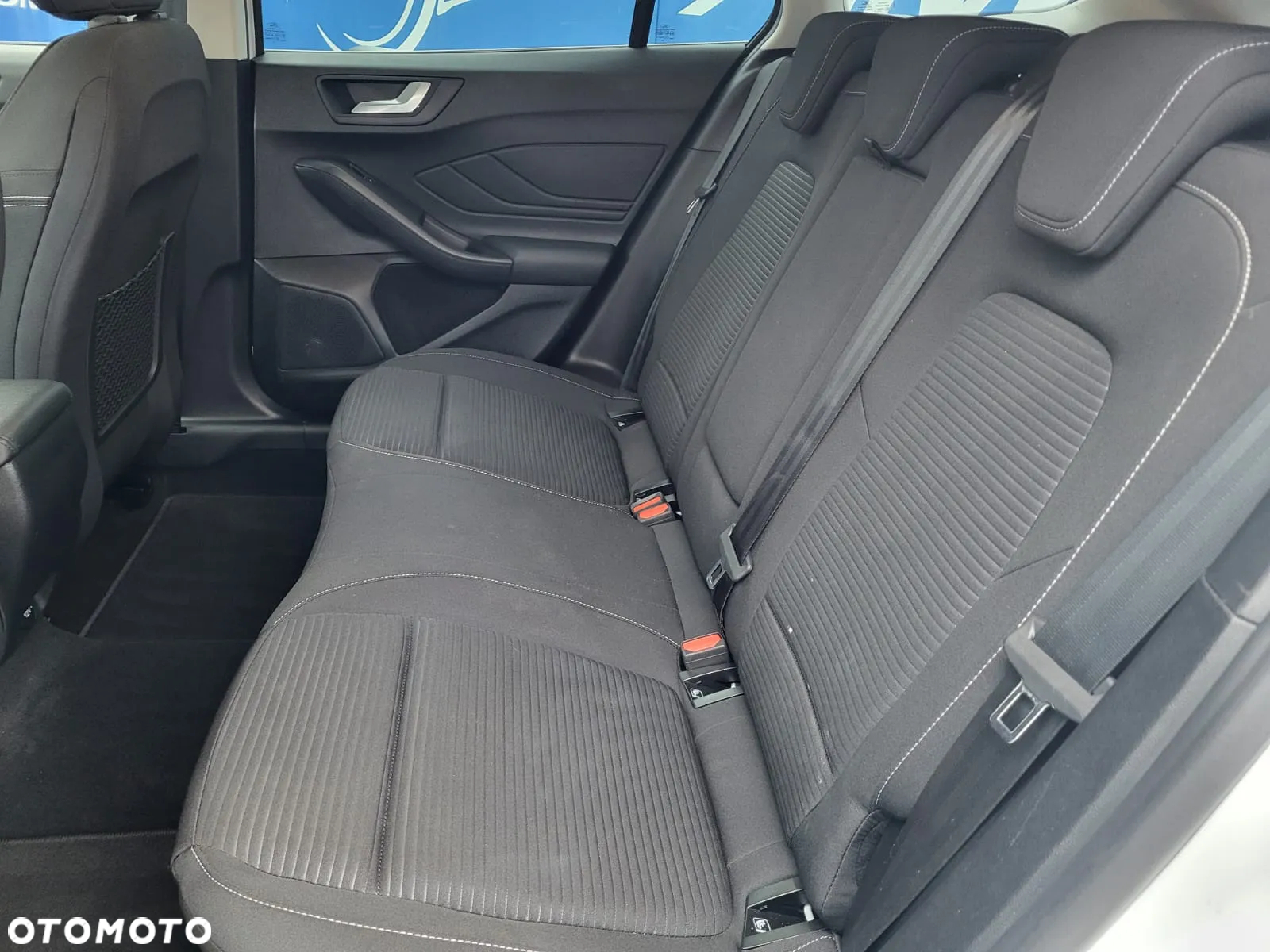 Ford Focus 1.0 EcoBoost Hybrid ACTIVE DESIGN - 13