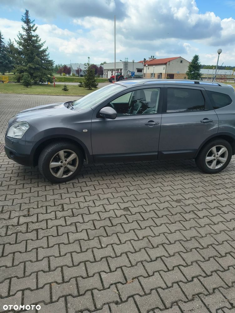Nissan Qashqai+2 - 1