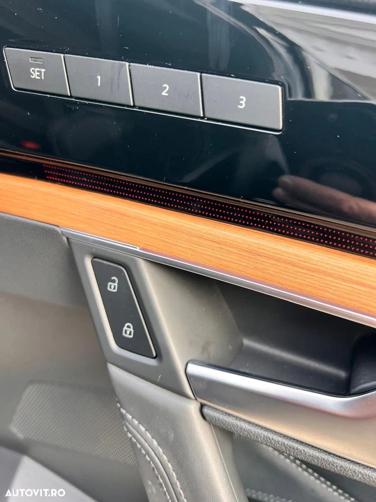 Volkswagen Touareg 3.0 V6 TSI OPF 4Motion Aut. Atmosphere - 9