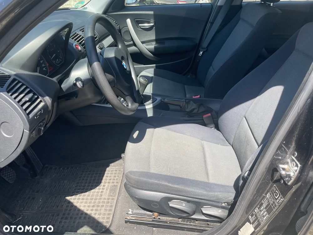 BMW Seria 1 116i - 9