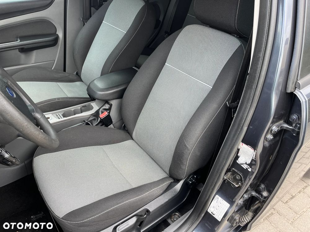 Ford Focus 1.6 TDCi Titanium - 12