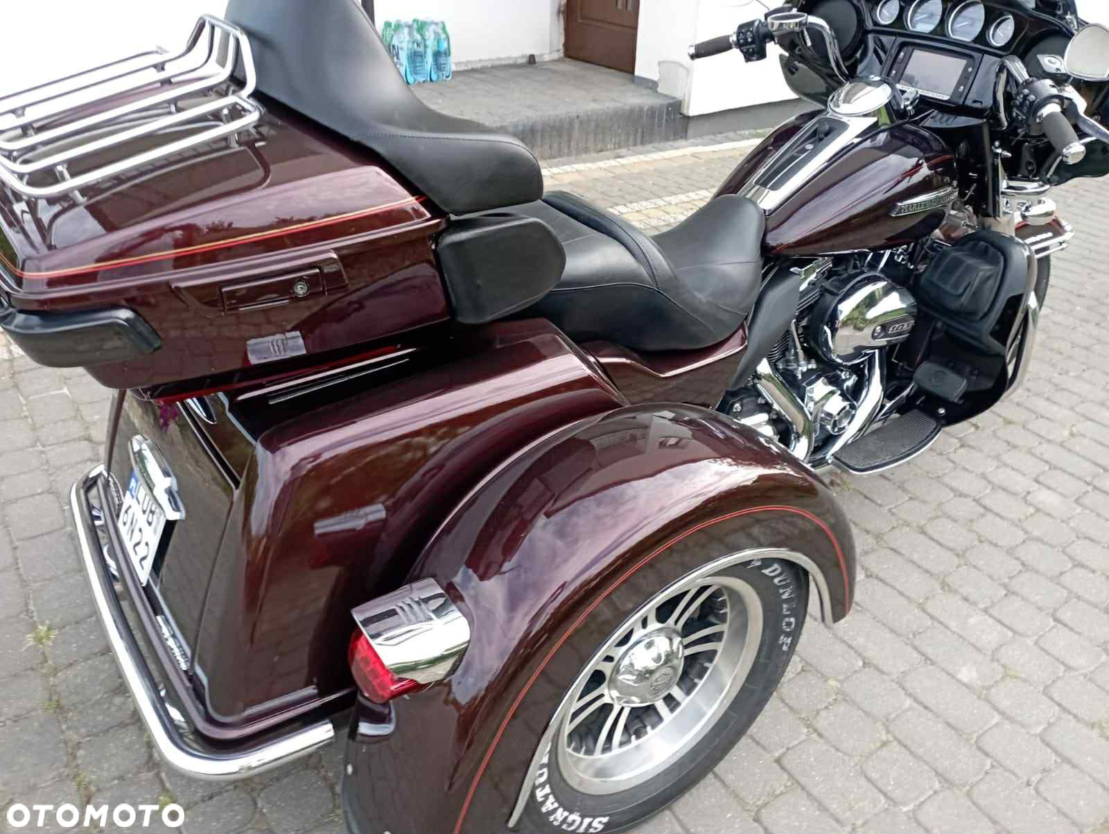 Harley-Davidson FLH Electra Glide - 11
