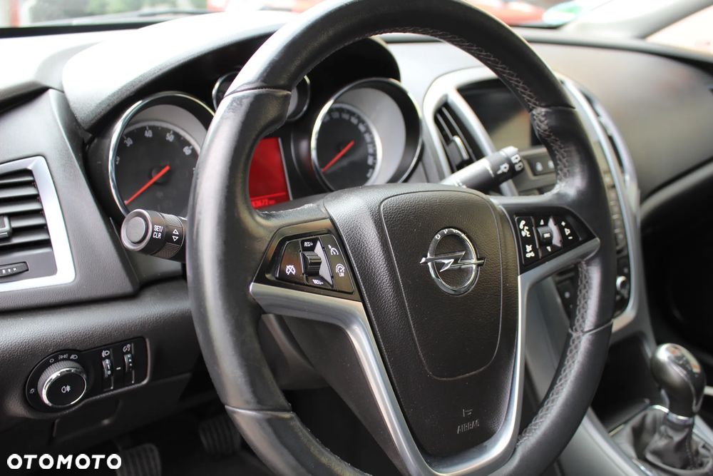 Opel Astra - 16