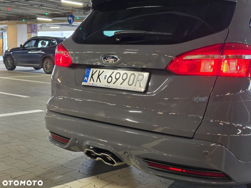 Ford Focus Turnier 2.0 EcoBoost ST - 36