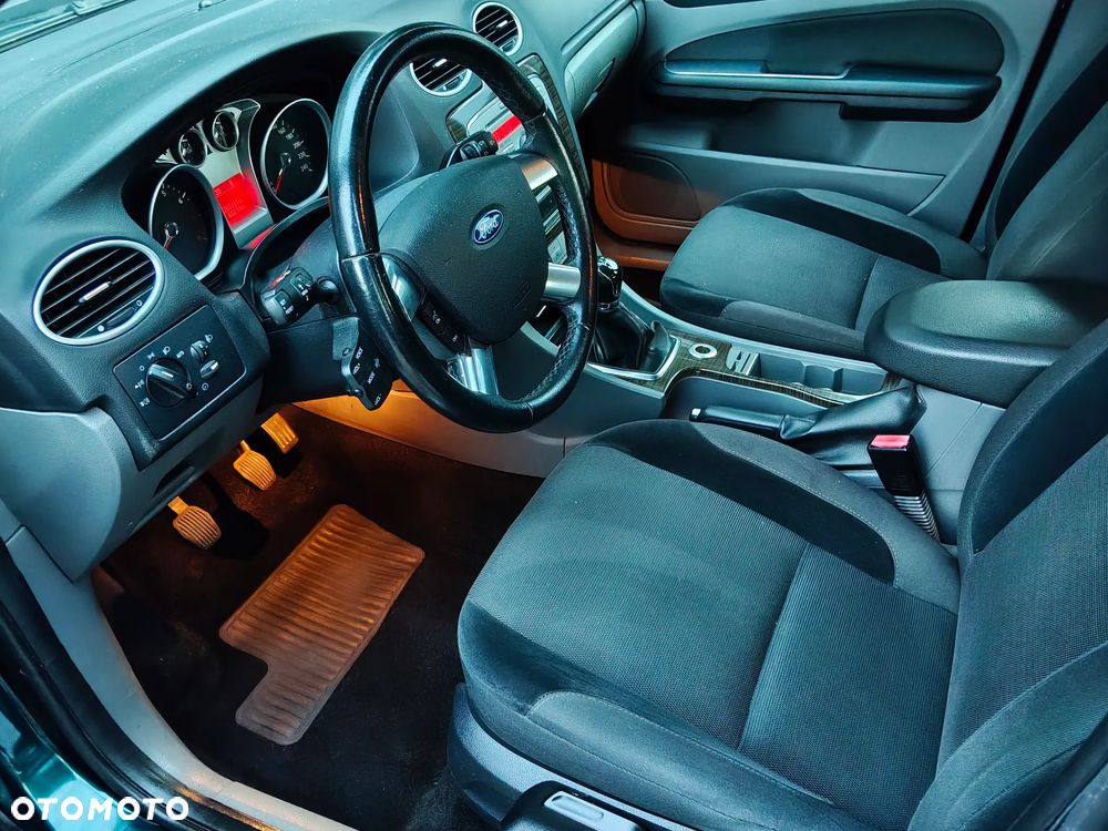 Ford Focus - 19