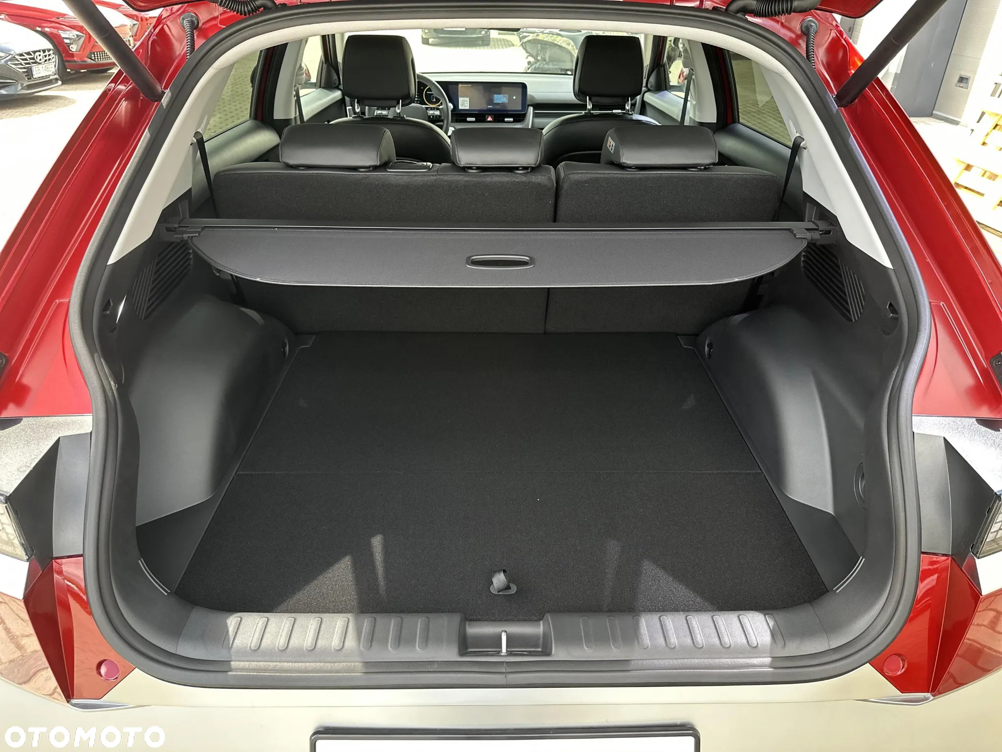 Hyundai IONIQ - 17