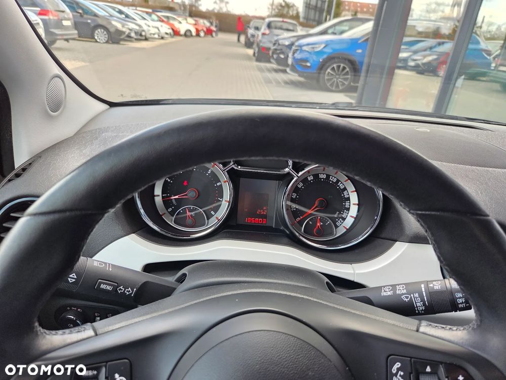 Opel Adam 1.2 Black Link - 32