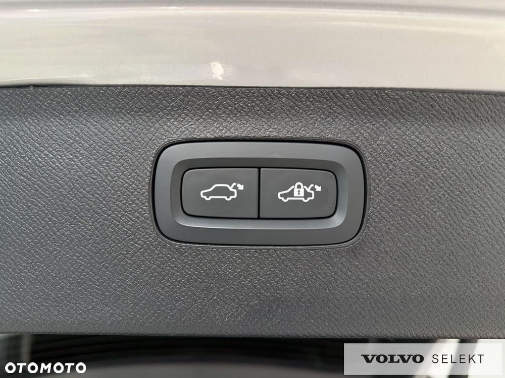 Volvo XC 90 - 26