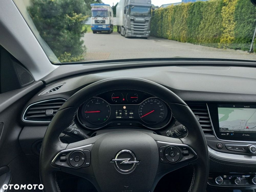 Opel Grandland X 1.2 Start/Stop Business INNOVATION - 32