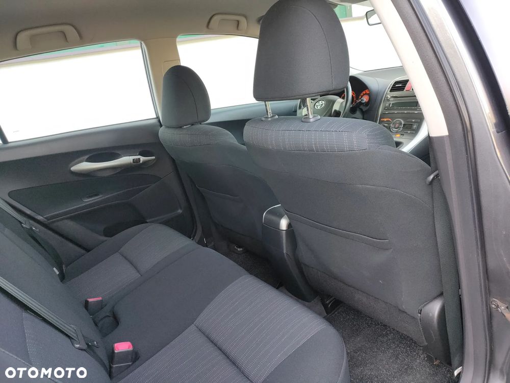 Toyota Auris 1.33 VVT-i - 18