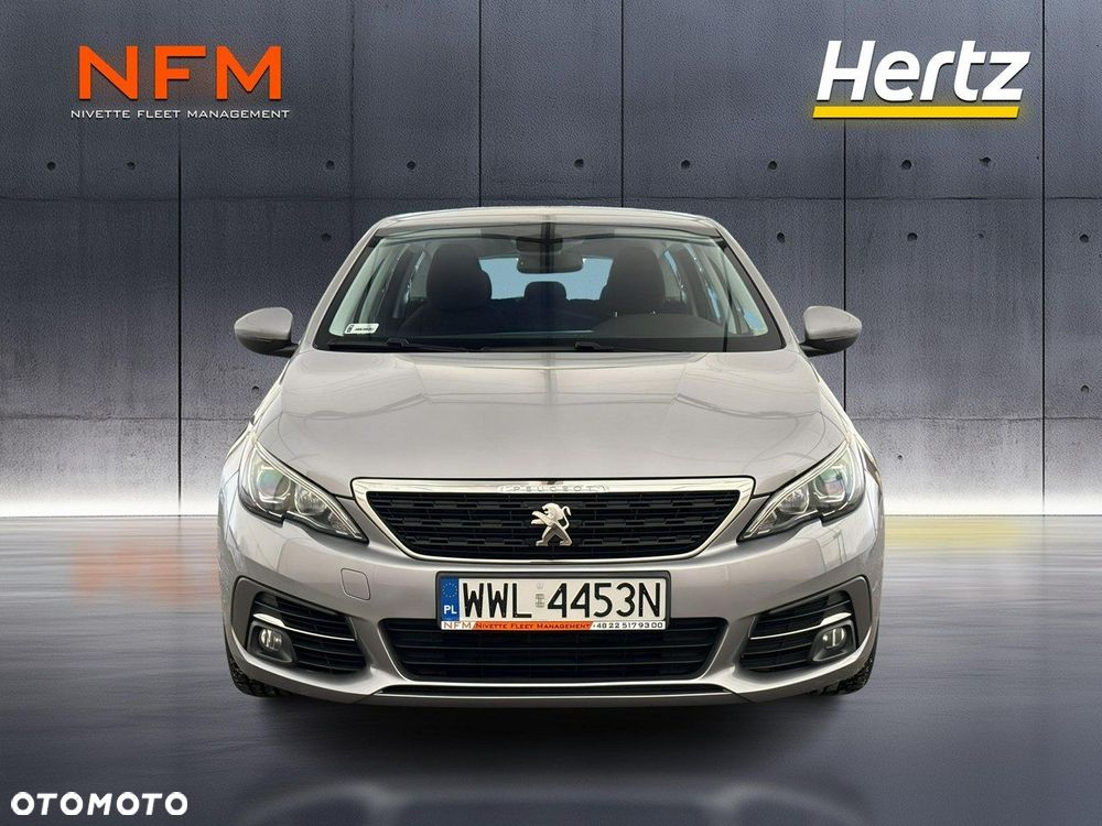 Peugeot 308 - 8