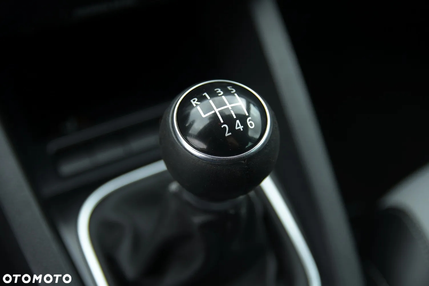 Volkswagen Jetta - 31