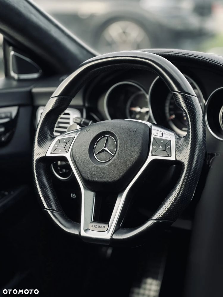 Mercedes-Benz CLS 63 AMG - 35