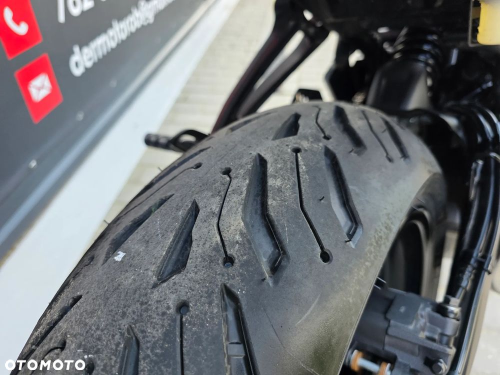 Yamaha MT - 28