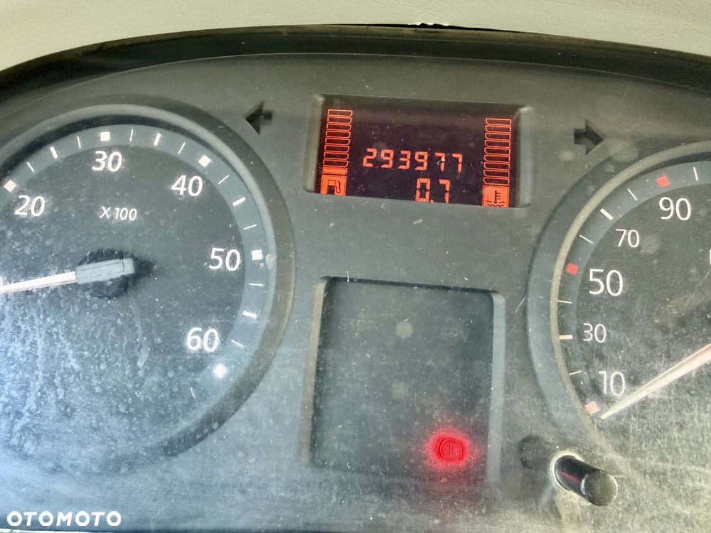 Renault Trafic - 13