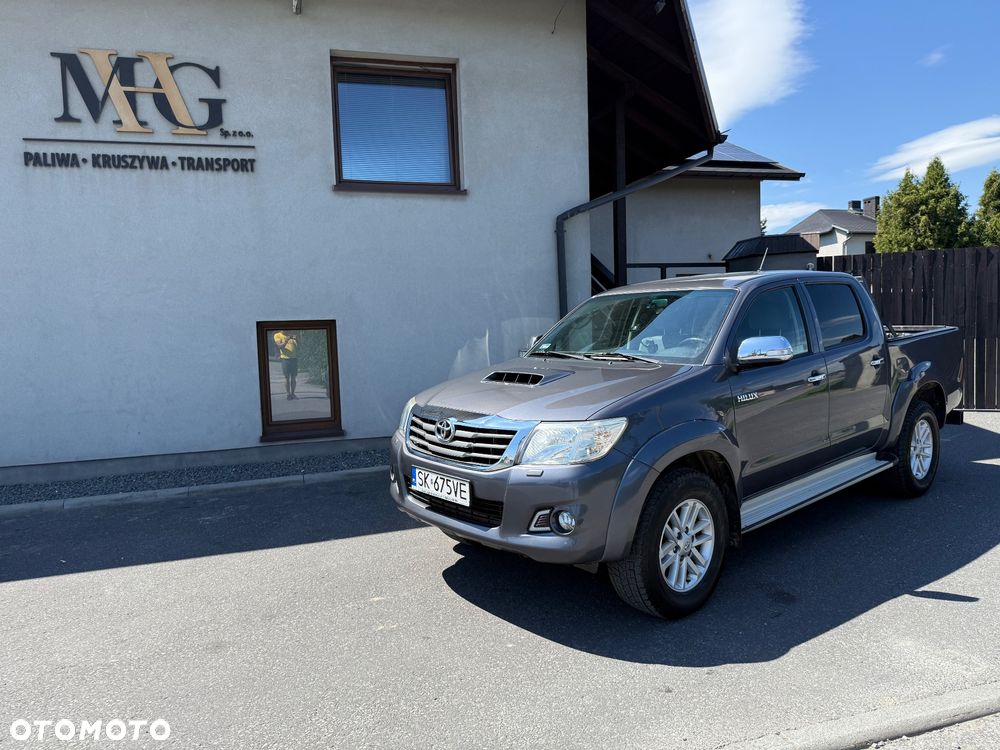 Toyota Hilux 3.0 D-4D SR5 - 4