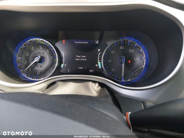 Chrysler Pacifica - 7