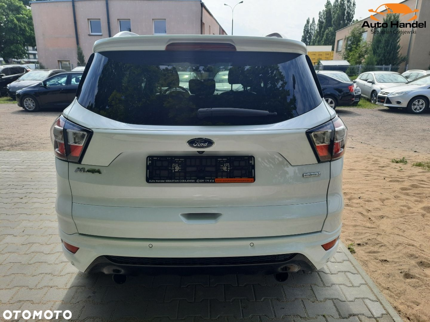 Ford Kuga 1.5 EcoBoost 4x4 Titanium - 8