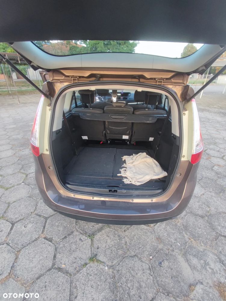 Renault Scenic 1.9 dCi Expression - 12