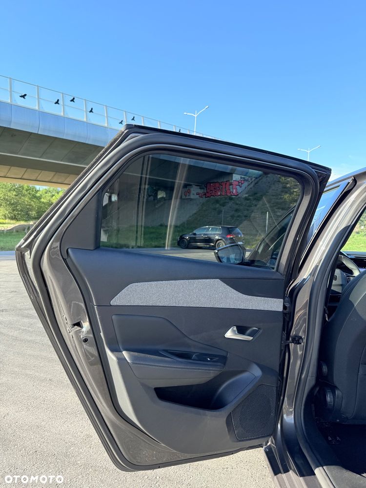 Peugeot 308 PureTech 130 EAT8 Allure - 19