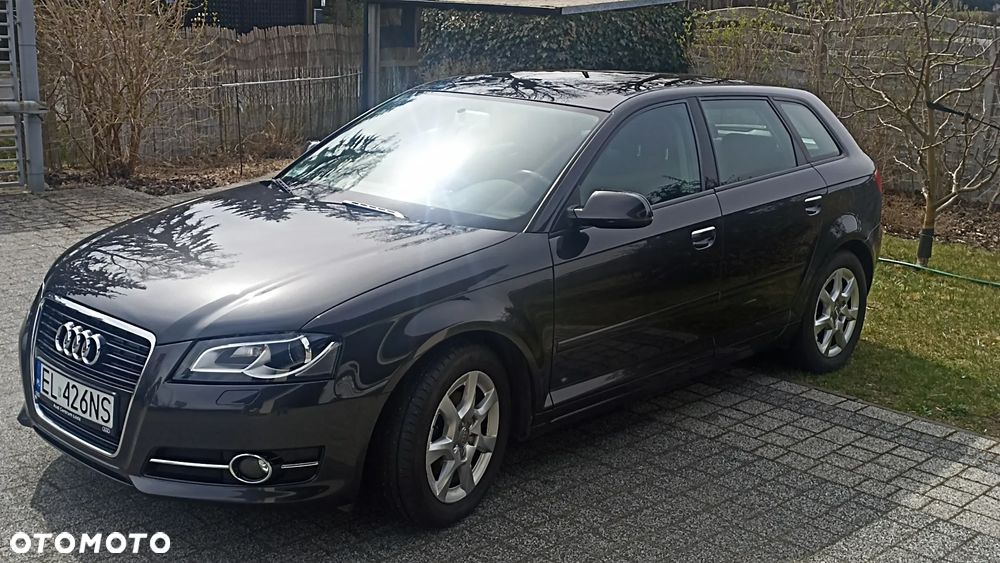 Audi A3 Sportback 1.2 TFSI Attraction - 4