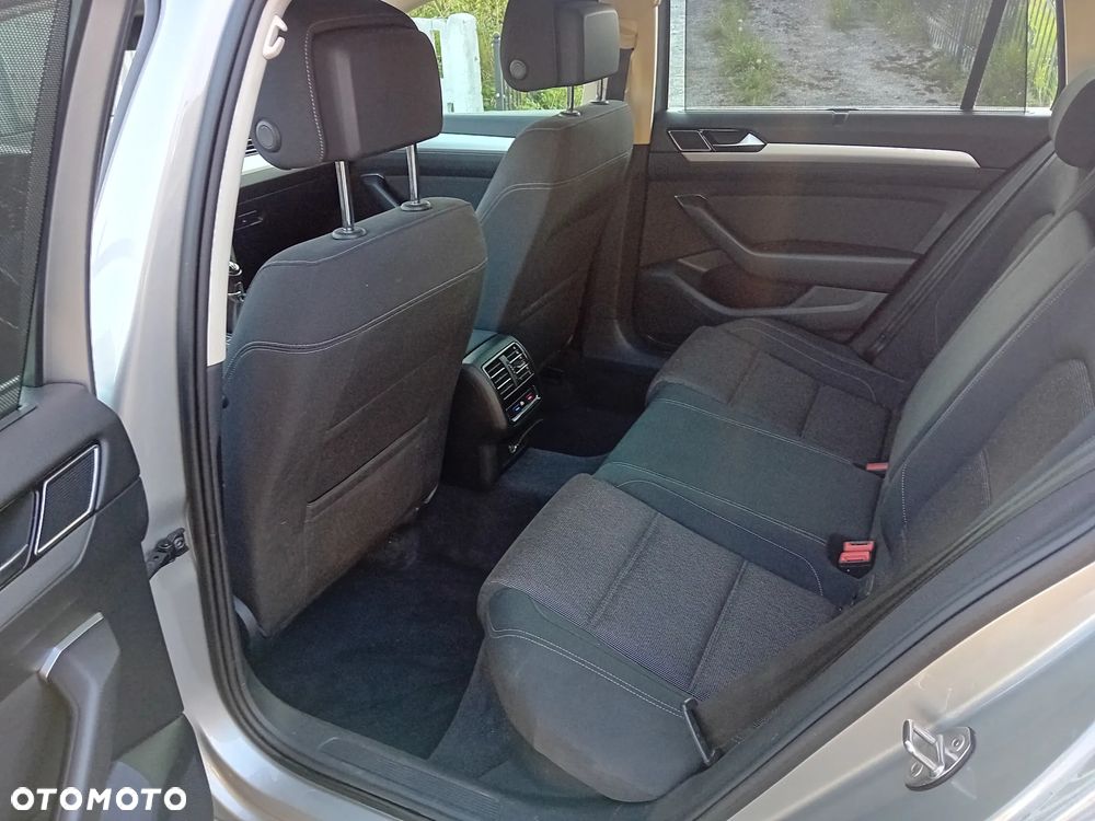 Volkswagen Passat 2.0 TDI BMT Comfortline - 8