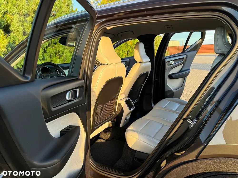 Volvo XC 40 D3 Inscription - 24