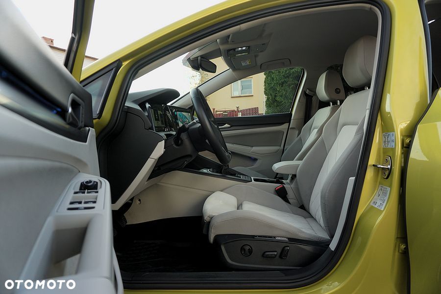 Volkswagen Golf - 20