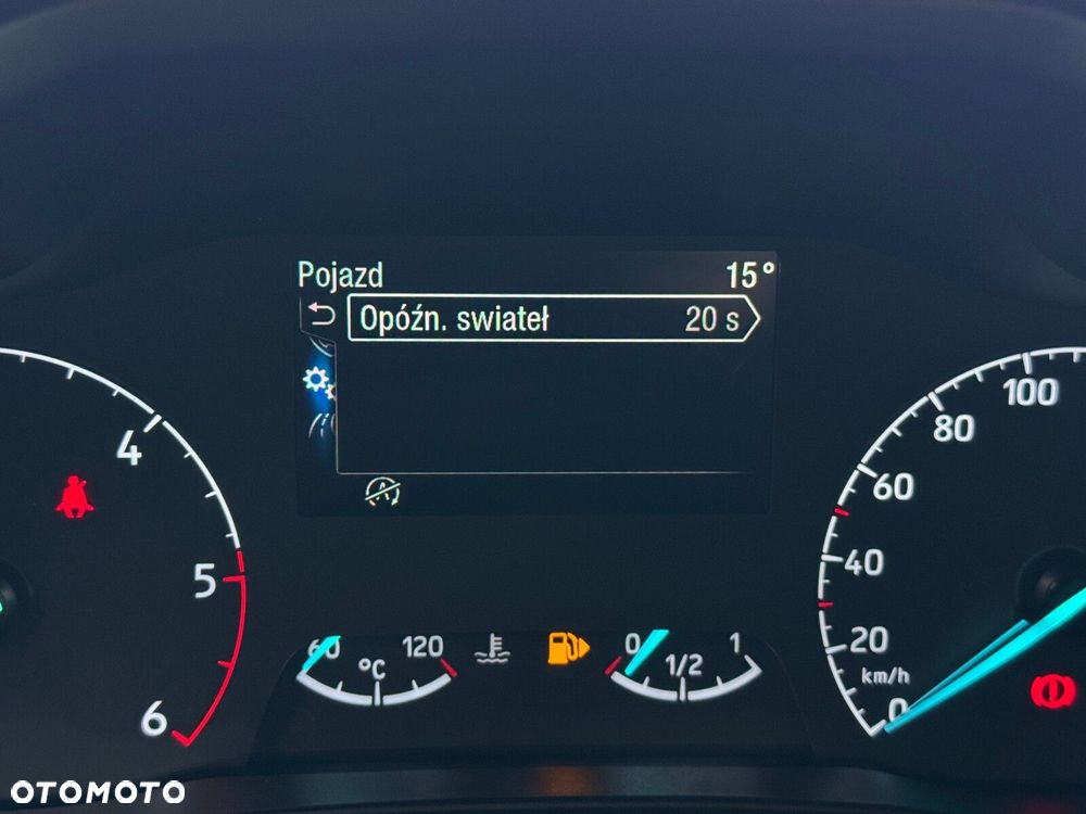 Ford Transit Connect - 32