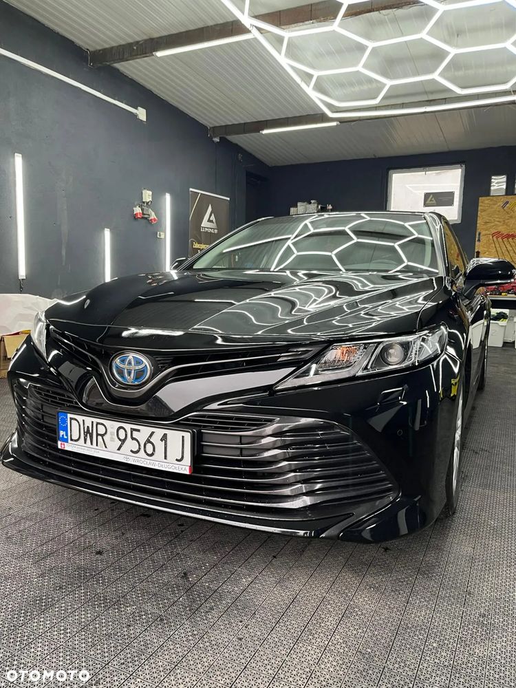 Toyota Camry 2.5 Hybrid Comfort CVT - 1