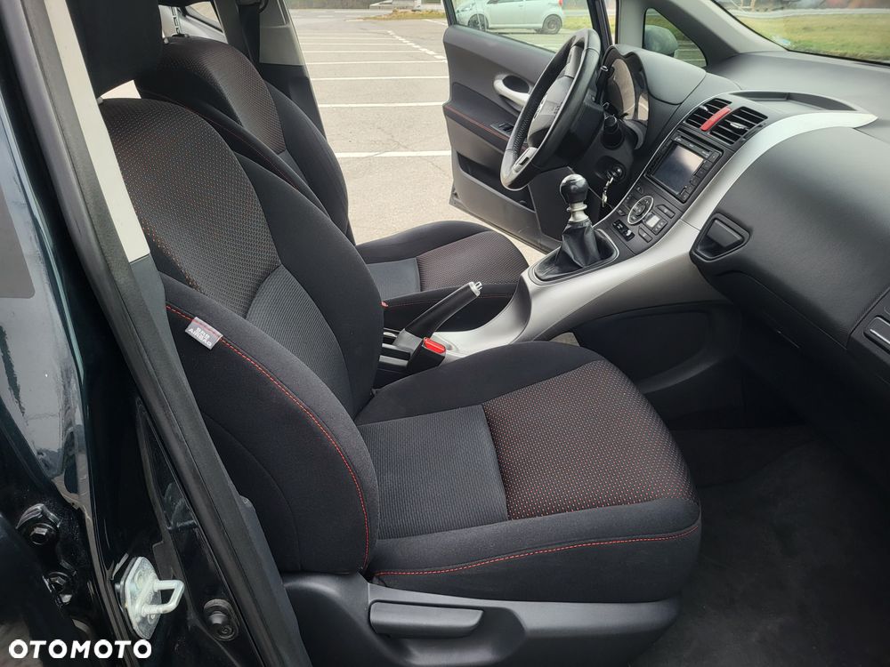 Toyota Auris 2.0 D-4D Prestige - 17