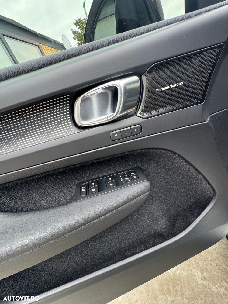 Volvo XC 40 D4 AWD Geartronic R-Design - 15