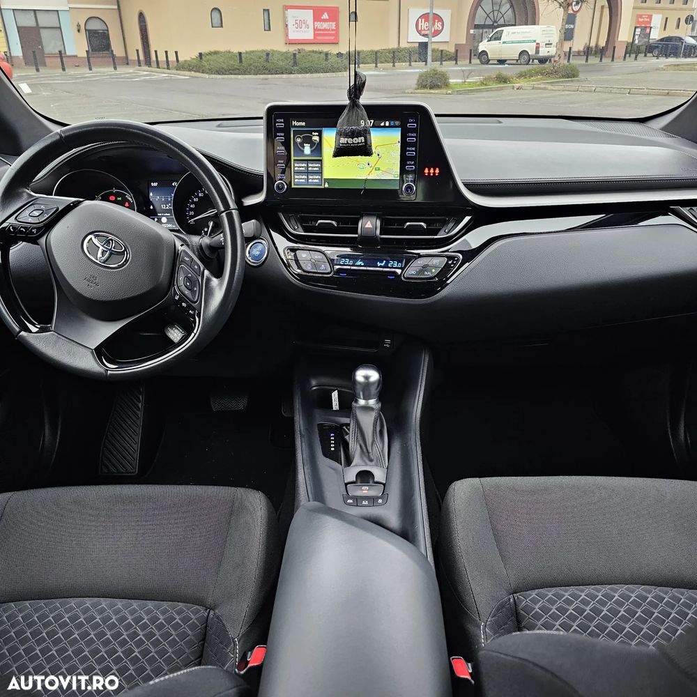 Toyota C-HR Hybrid Business-Edition - 7