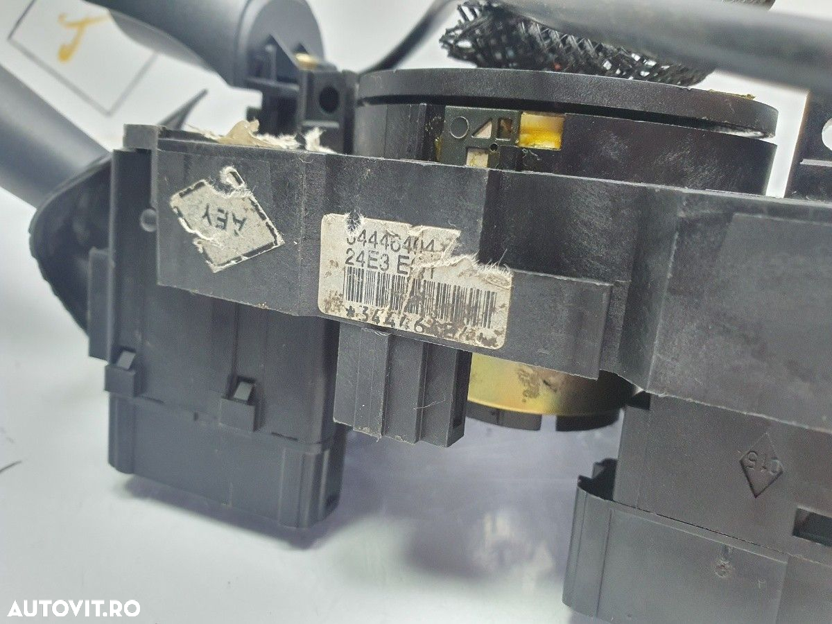 Bloc manete RENAULT SYMBOL I (LB0/1/2_) [ 2001 - 2008 ]  34446404 OEM  8200142395 - 4