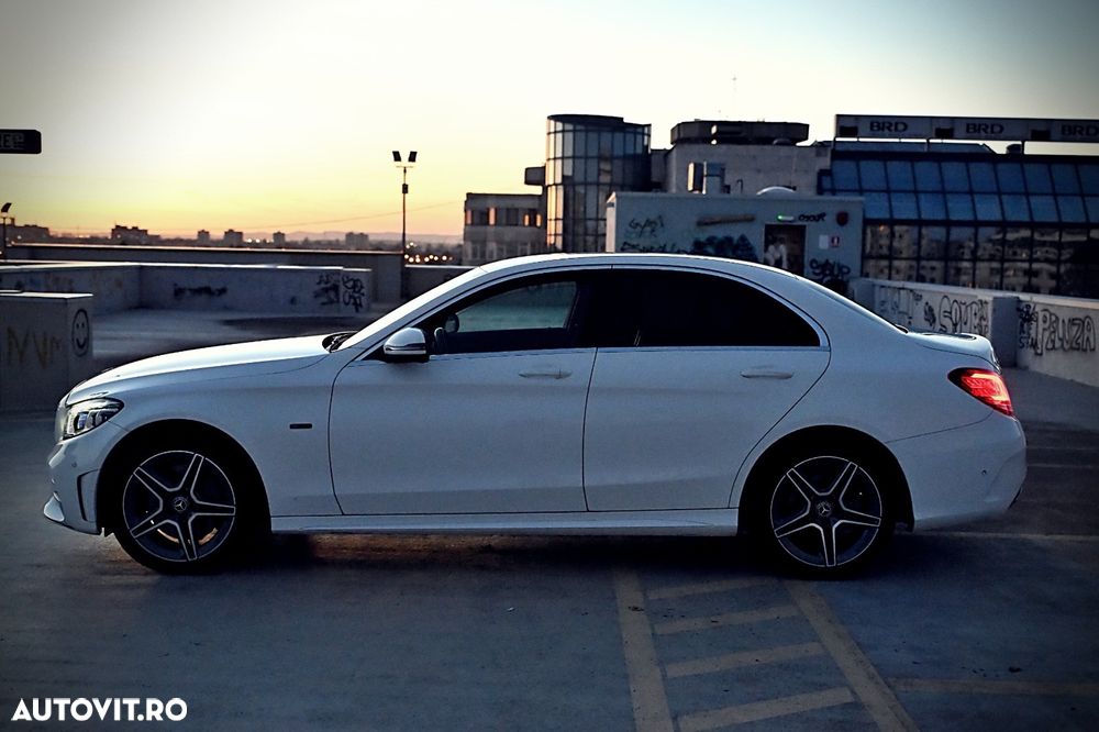 Mercedes-Benz C 300 e 4MATIC Aut. - 28