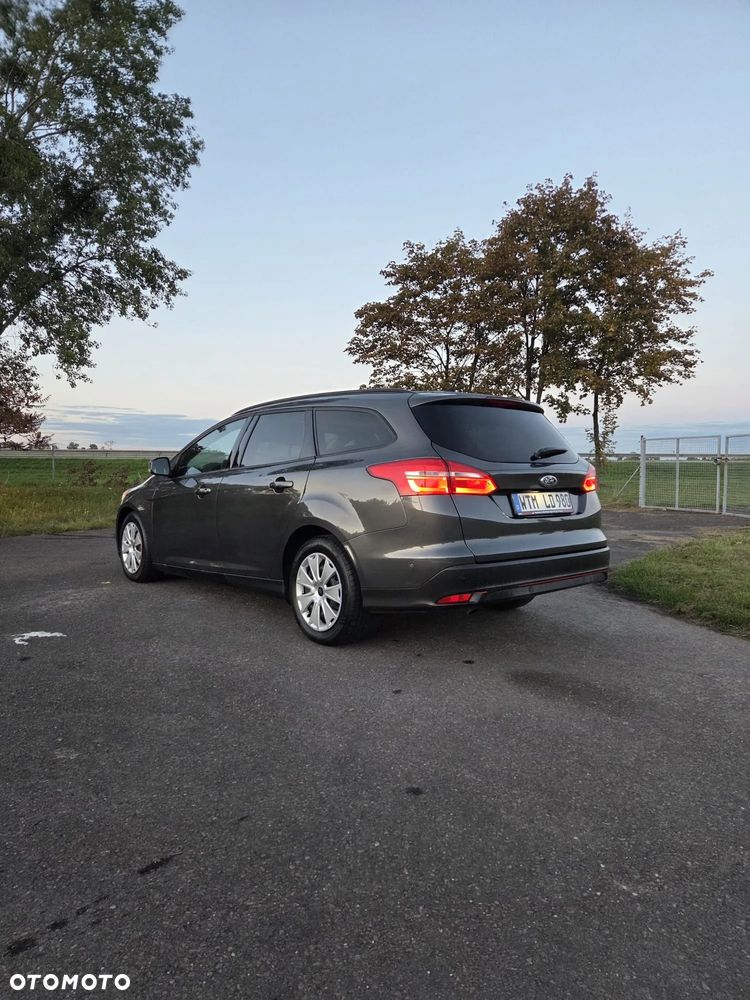 Ford Focus Sw 2016 photo 2