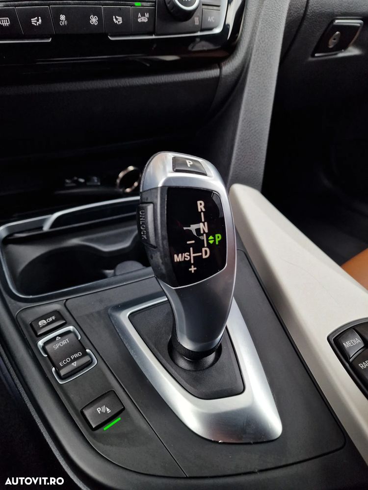 BMW Seria 3 320d Aut. Efficient Dynamics Edition Blue Perf. Luxury Line - 19