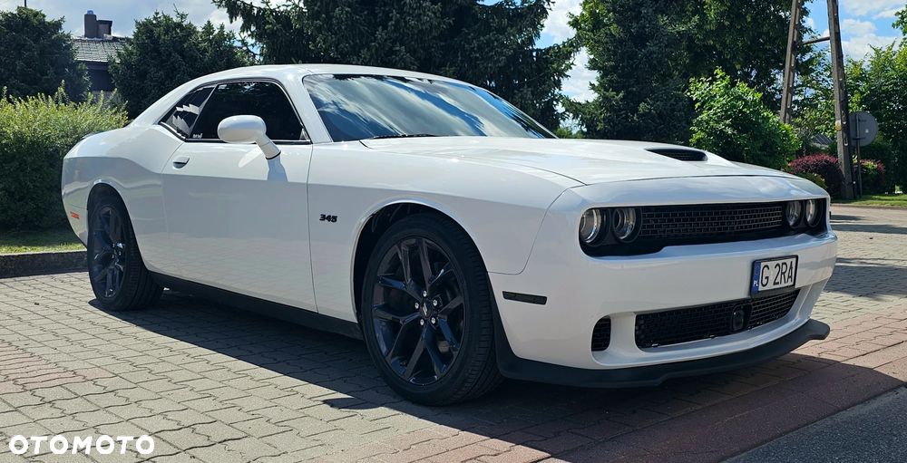 Dodge Challenger 5.7 R/T - 4